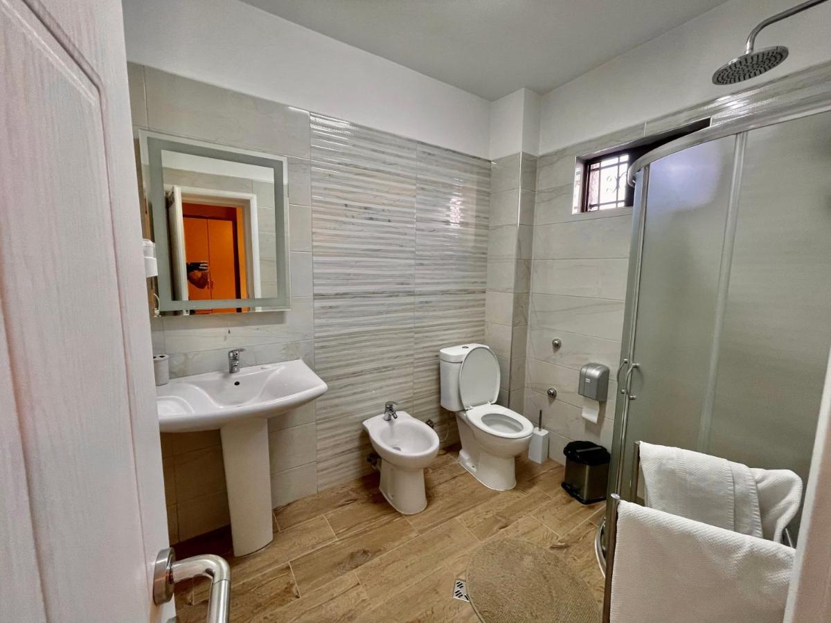 Hotel Ada 3*