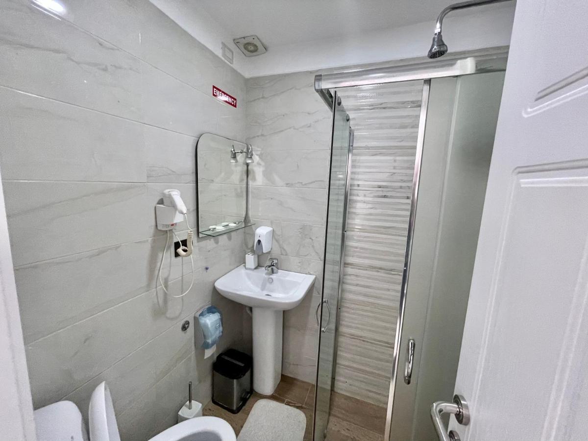 Hotel Ada